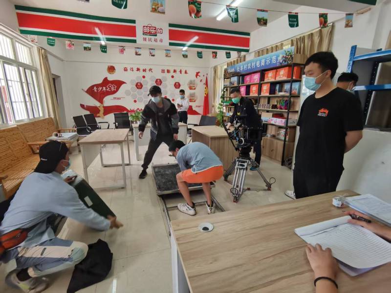 漾濞广告片拍摄公司：极简主义践行者，少即是多的视觉哲学